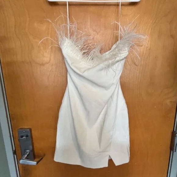 🚨CLEARANCE🚨 Likely Katy Dress Size 4 - Picture 2 of 4